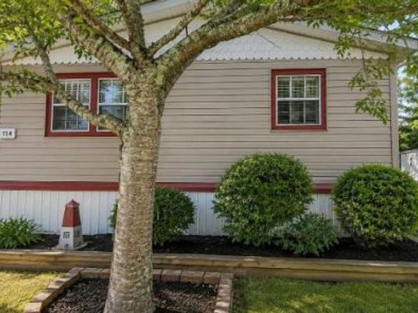 114 CHESTNUT DRIVE, BARNEGAT, NJ 08005