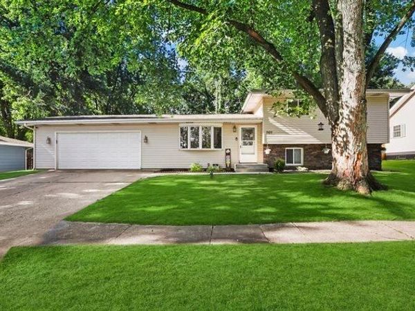 7107 Brentwood Avenue , Portage, IN 46368