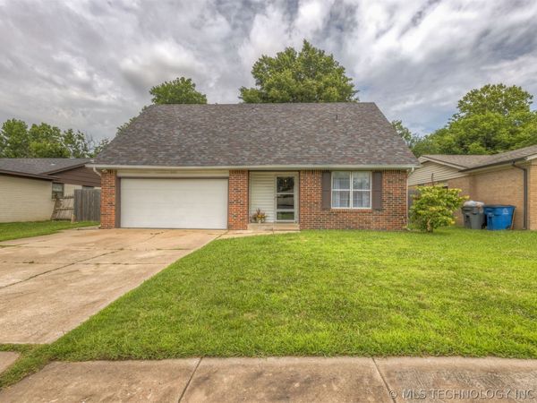 11411 E 37th Place , Tulsa, OK 74146