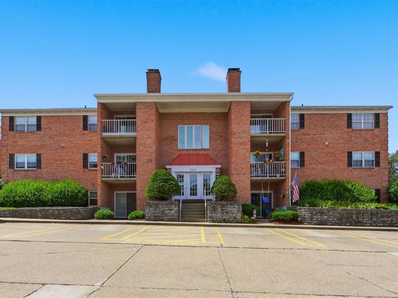 5346 Werk Road, Unit D1, Cincinnati, OH 45248 Photo 1