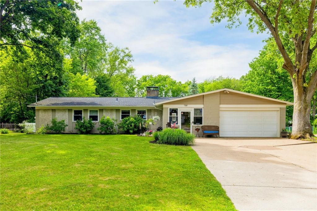278 Colorado Drive, Webster, NY 14580 Main Photo