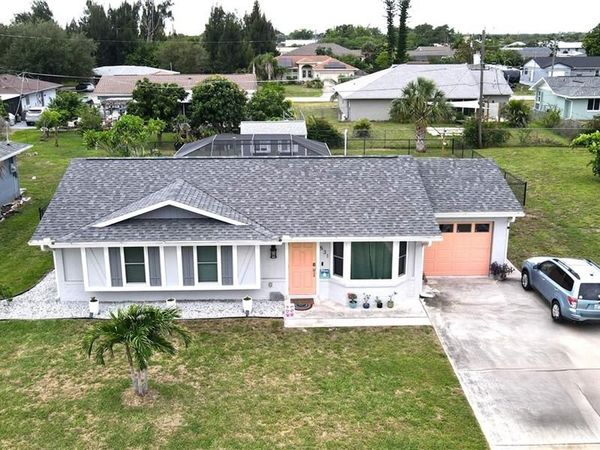 531 Lakemont AVE NW, PORT CHARLOTTE, FL 33952