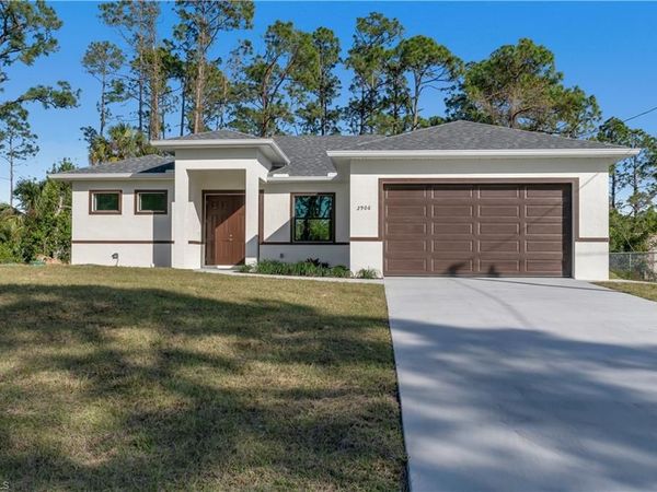 2613 39th ST W, LEHIGH ACRES, FL 33971