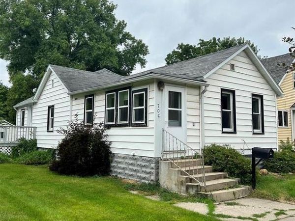 705 Mechanic Street, Decorah, IA 52101