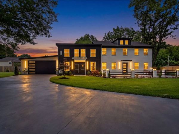 3000 N Dixieland Road , Little Flock, AR 72756