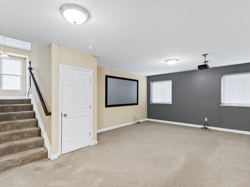 375 Giovanna Avenue, Columbus, OH 43213 Photo 17