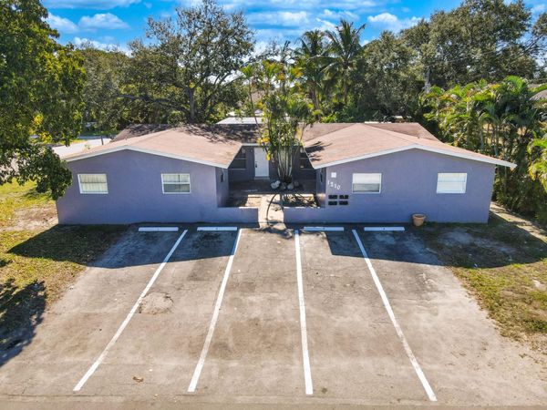 1210 SW 26th Street, Unit #4, Fort Lauderdale, FL 33315