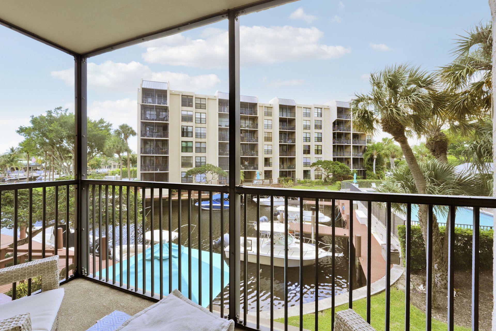 20 Royal Palm Way, Unit 204, Boca Raton, FL 33432 Photo