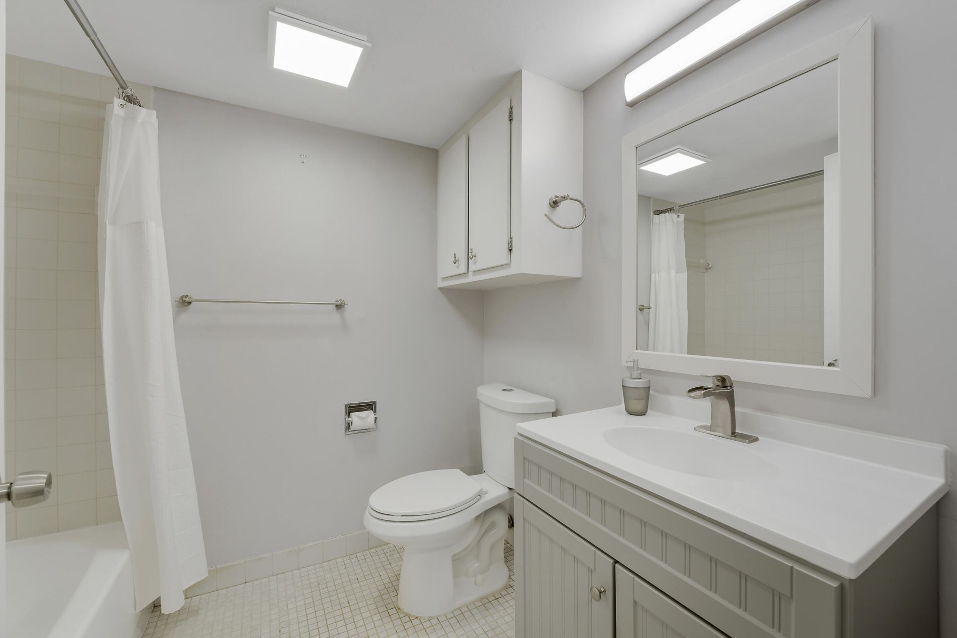 20 Royal Palm Way, Unit 204, Boca Raton, FL 33432 Photo
