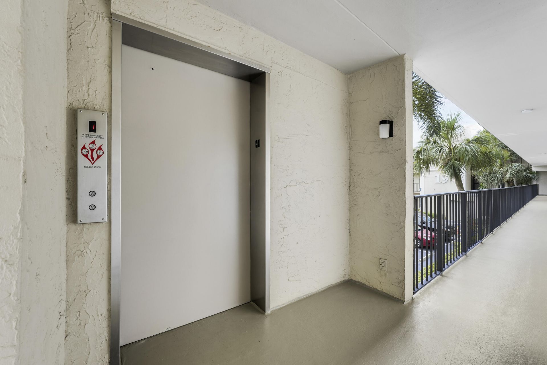 20 Royal Palm Way, Unit 204, Boca Raton, FL 33432 Photo