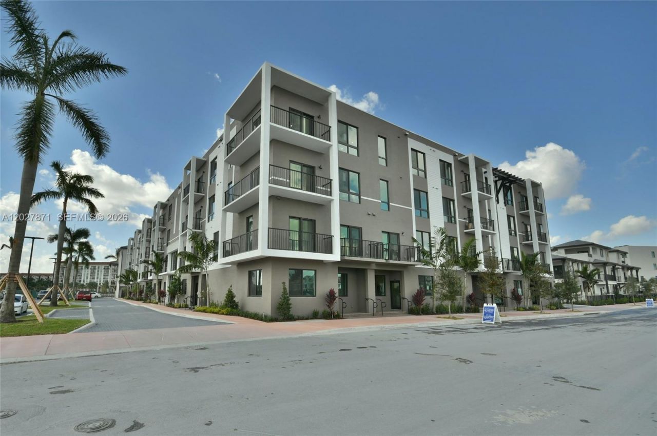 4700 NW 84th Ave, Unit 18, Doral, FL 33166 Photo