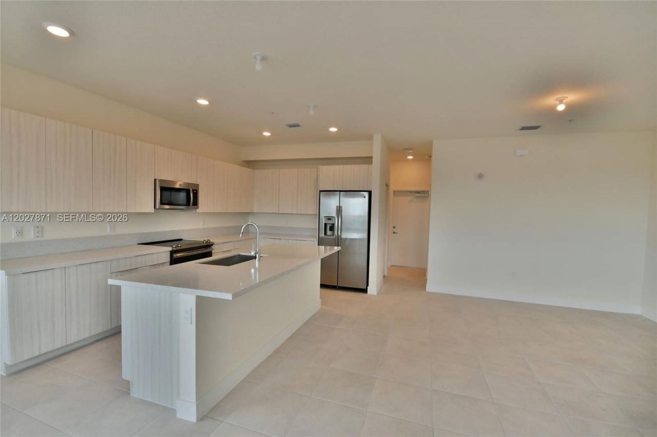 4700 NW 84th Ave, Unit 18, Doral, FL 33166 Photo