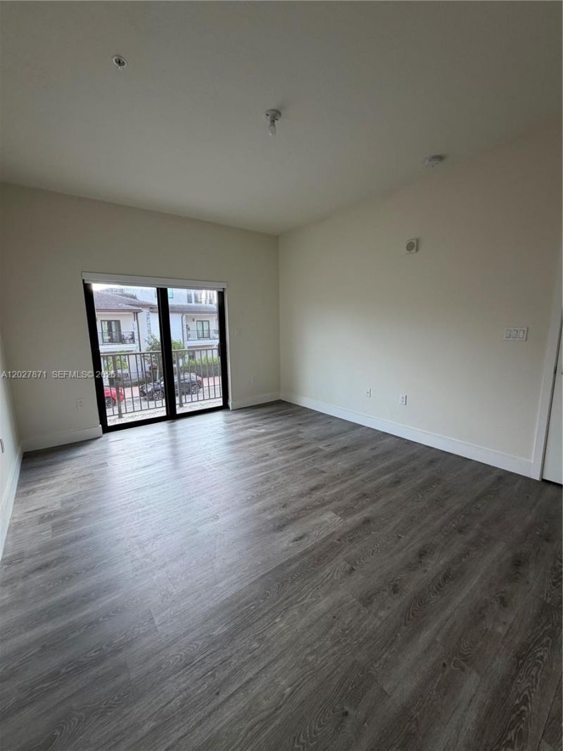 4700 NW 84th Ave, Unit 18, Doral, FL 33166 Photo