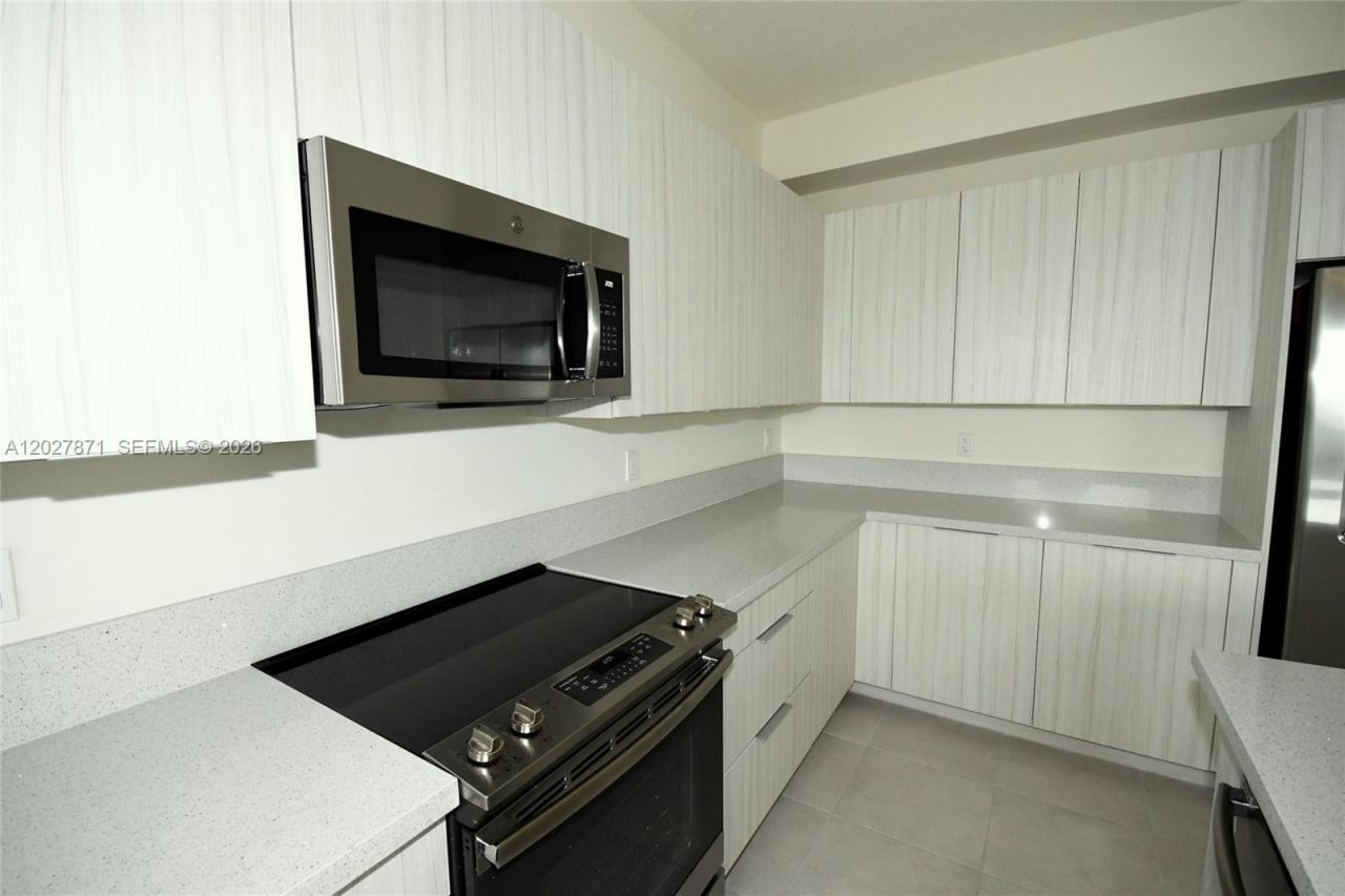 4700 NW 84th Ave, Unit 18, Doral, FL 33166 Photo