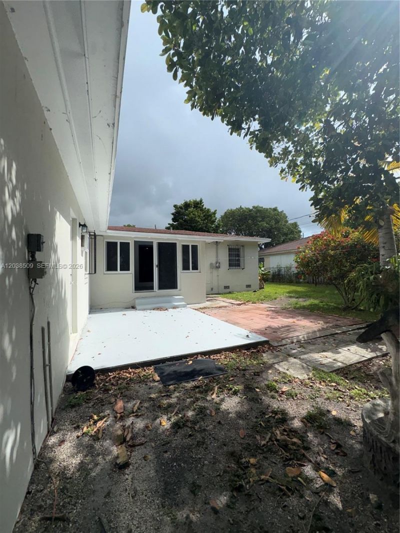 2920 SW 15th St , Miami, FL 33145 Photo