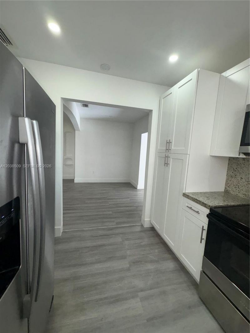 2920 SW 15th St , Miami, FL 33145 Photo