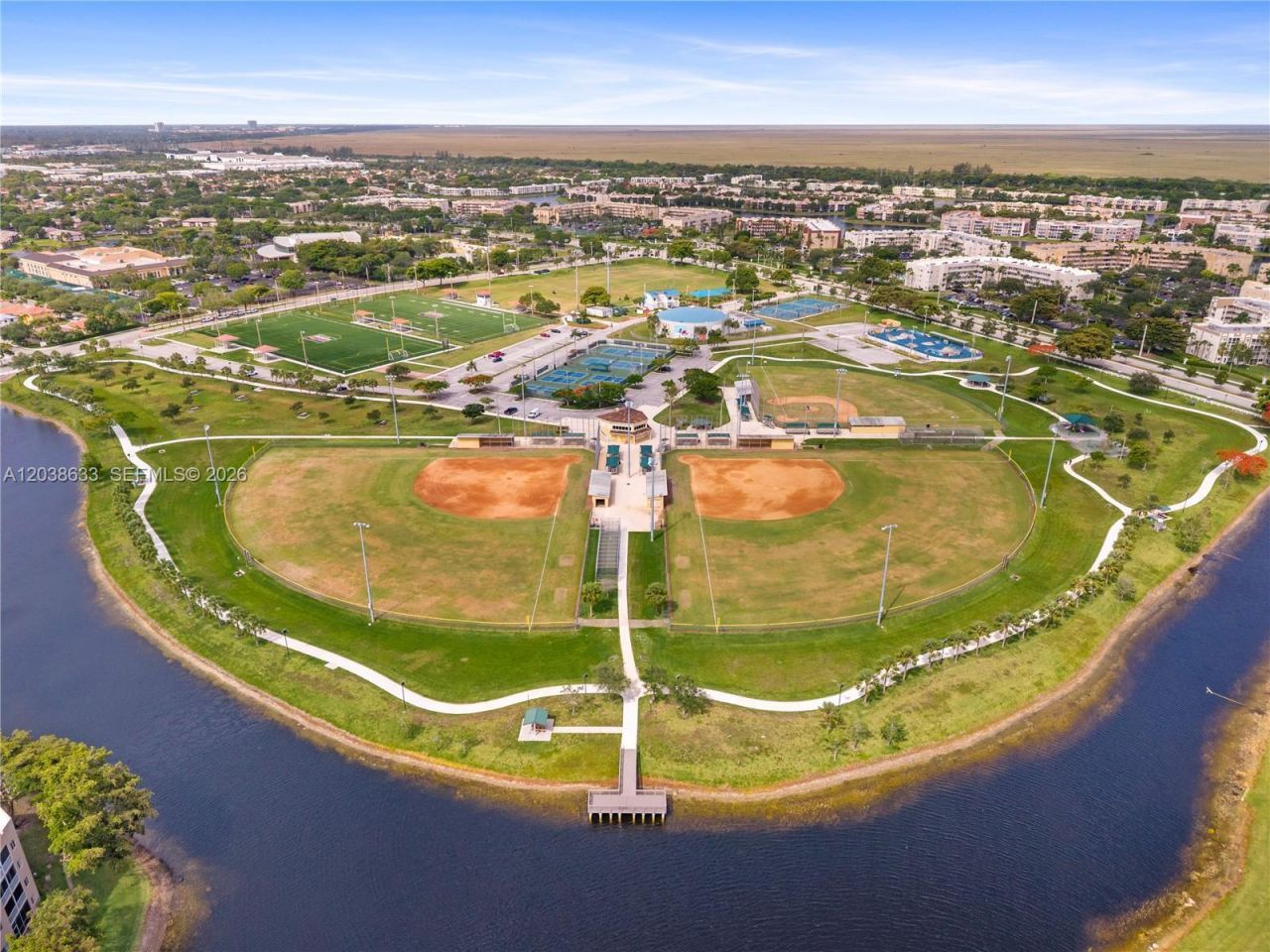 7715 Yardley Dr, Unit 303, Tamarac, FL 33321 Photo