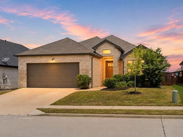 327 Brookview Drive, Lavon, TX 75166