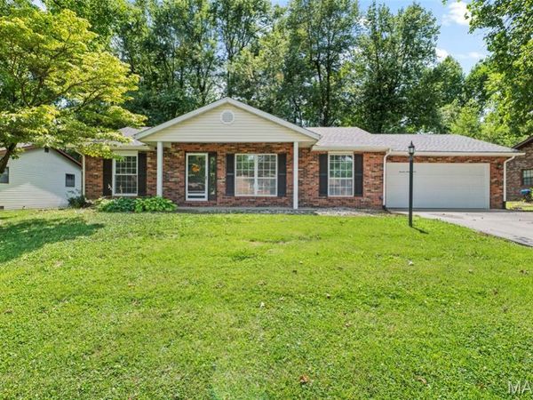 125 Turnbridge Drive , Swansea, IL 62226