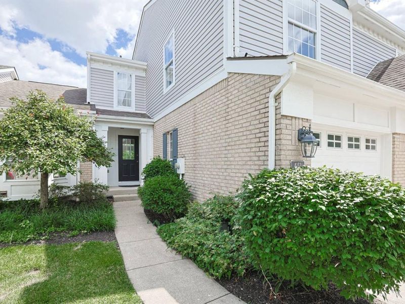 4153 Lakeknoll Drive, Mason, OH 45040 Photo 3