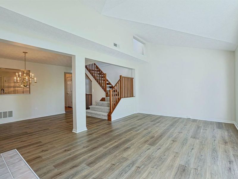 4153 Lakeknoll Drive, Mason, OH 45040 Photo 6