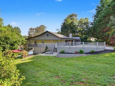 1105 Henson Road, Hiawassee, GA 30546