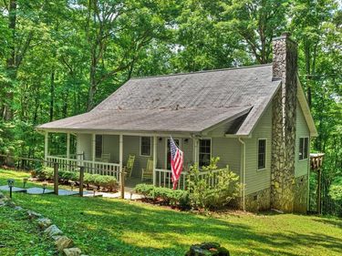 221 Shade Tree Lane, Mineral Bluff, GA 30559