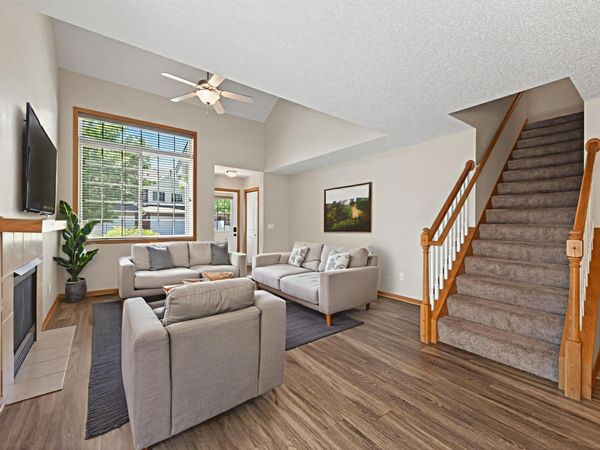 6213 Maclynn Avenue NE, Albertville, MN 55301