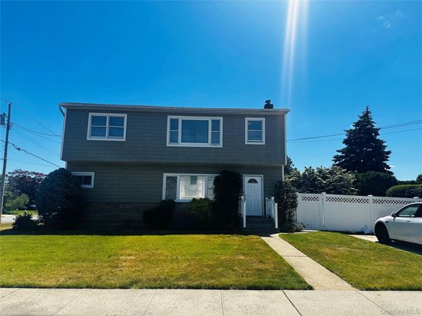 278 N 4th Street , Bethpage, NY 11714
