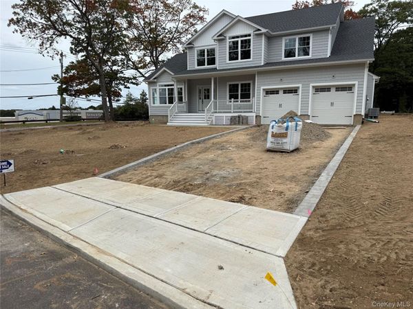 1 lotto Court, Lake Grove, NY 11755