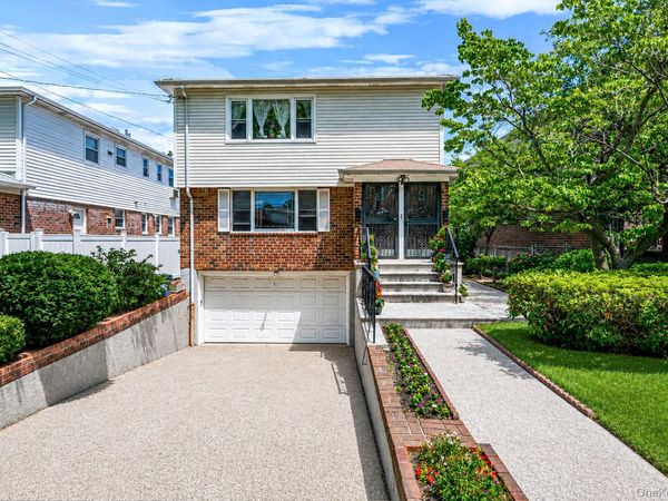 14615 27th Avenue, Flushing, NY 11354