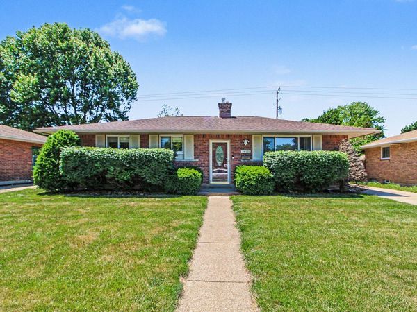 34101 Sequoia Street, Westland, MI 48185