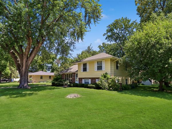 4405 73rd Street , Urbandale, IA 50322