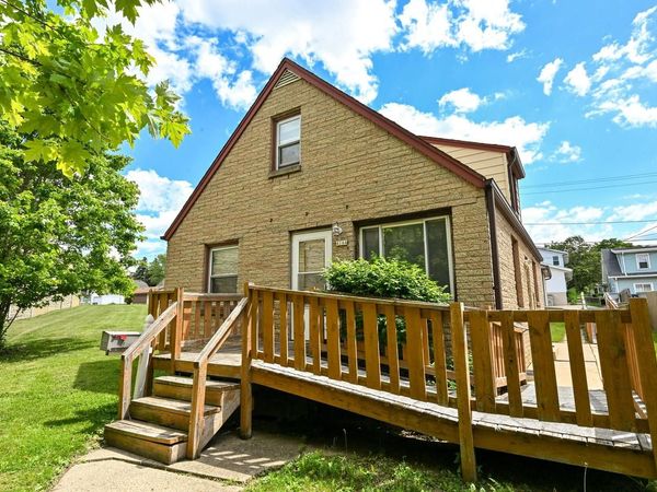 4164 S 4th STREET, Milwaukee, WI 53207