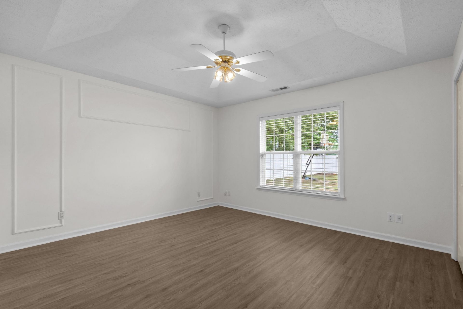 2216 Kirkland Dr. Photo 13