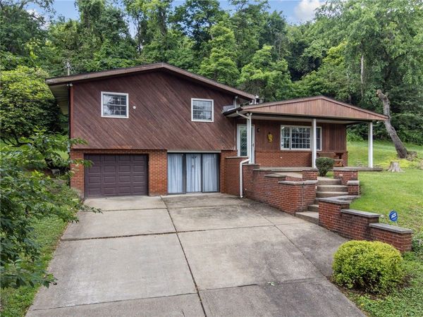 108 Centralia Ave., Wall, PA 15148