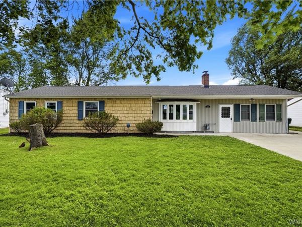 66 Alys Drive E, Depew, NY 14043