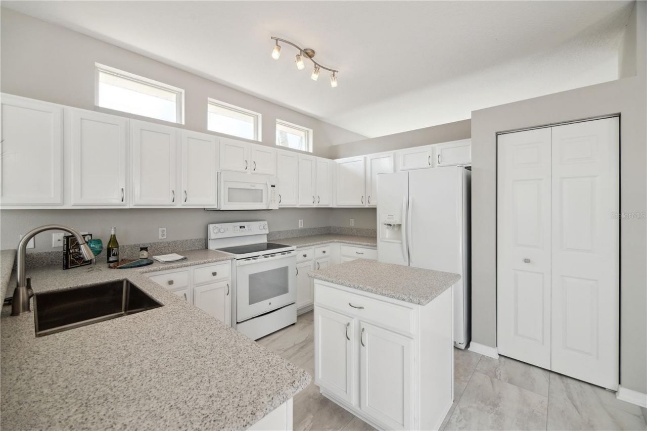 1113 Cane Mill Lane , Bradenton, FL 34212 Photo
