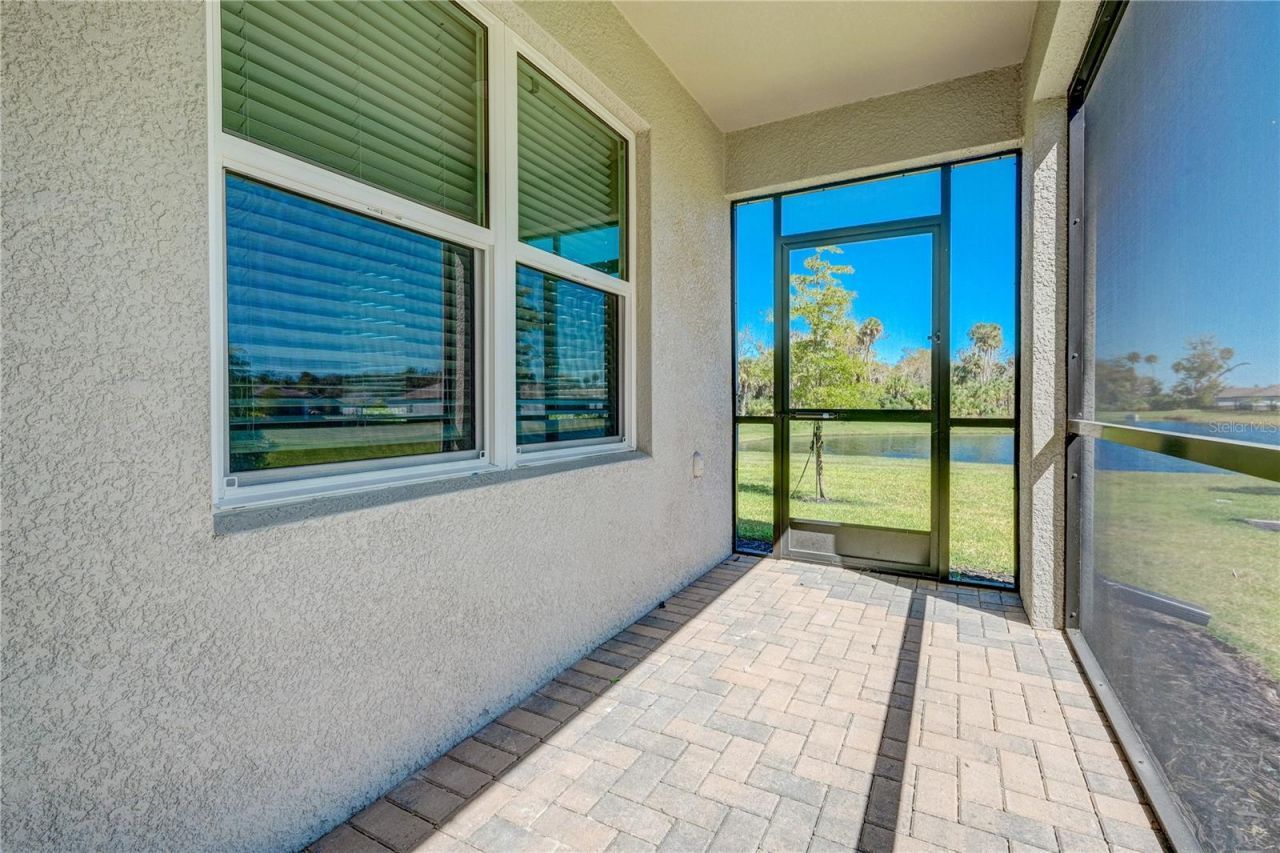 5512 Tripoli Drive , Palmetto, FL 34221 Photo