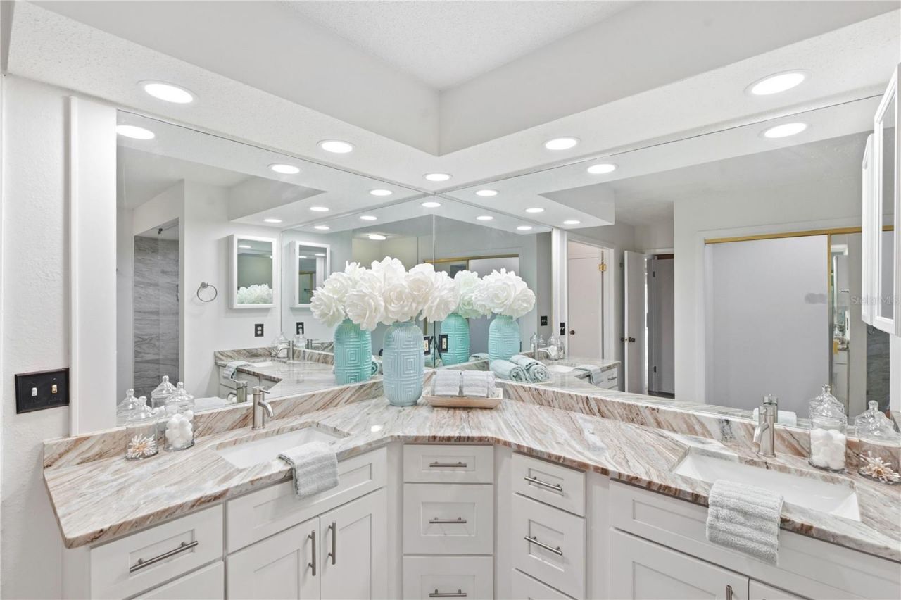 14207 Ashburn Place, Tampa, FL 33624 Photo