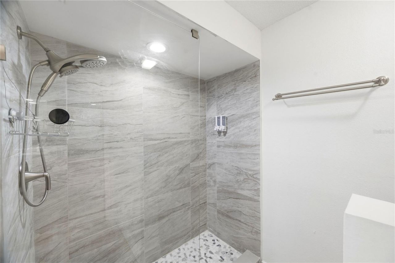 14207 Ashburn Place, Tampa, FL 33624 Photo