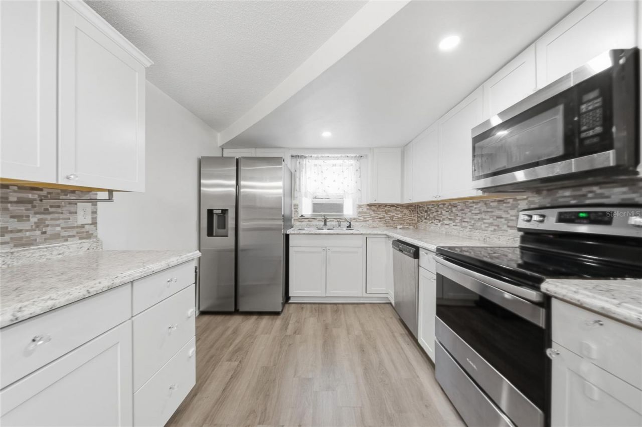 9316 Mark Twain Lane , Port Richey, FL 34668 Photo