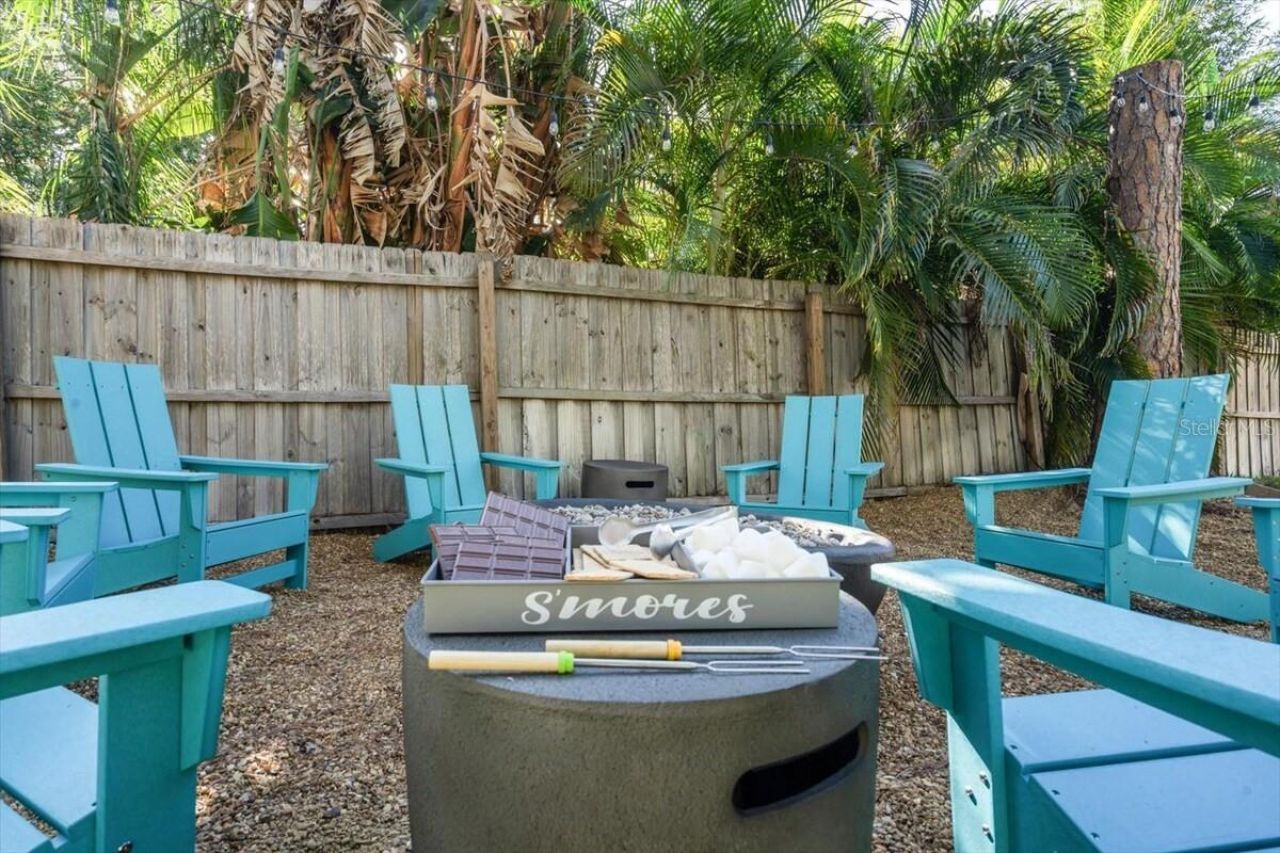 14389 83rd Place, Seminole, FL 33776 Photo
