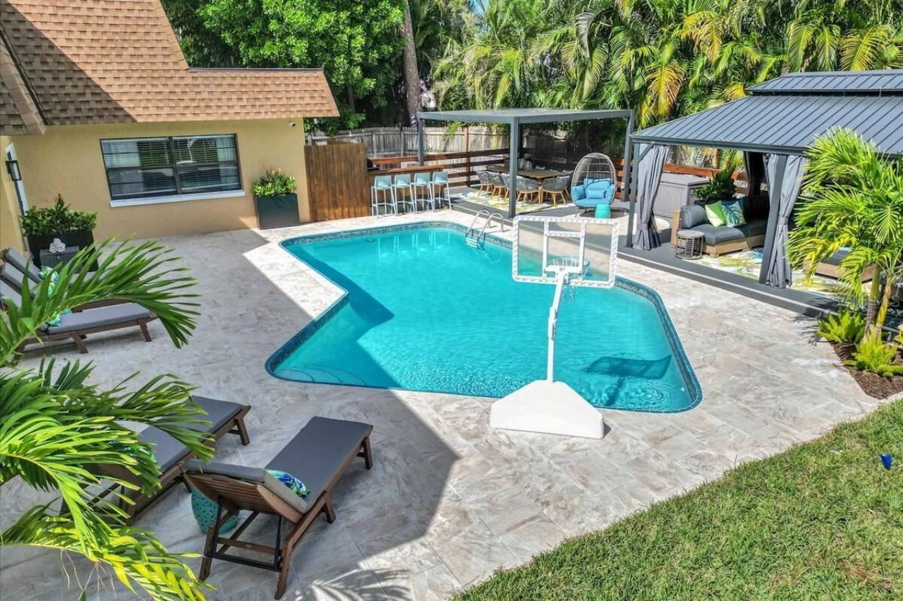 14389 83rd Place, Seminole, FL 33776 Photo