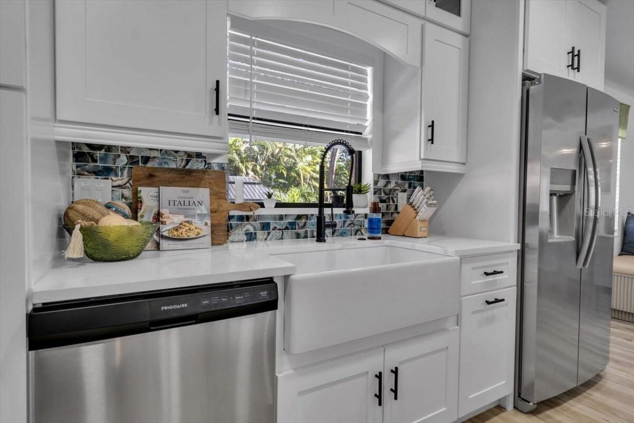 14389 83rd Place, Seminole, FL 33776 Photo