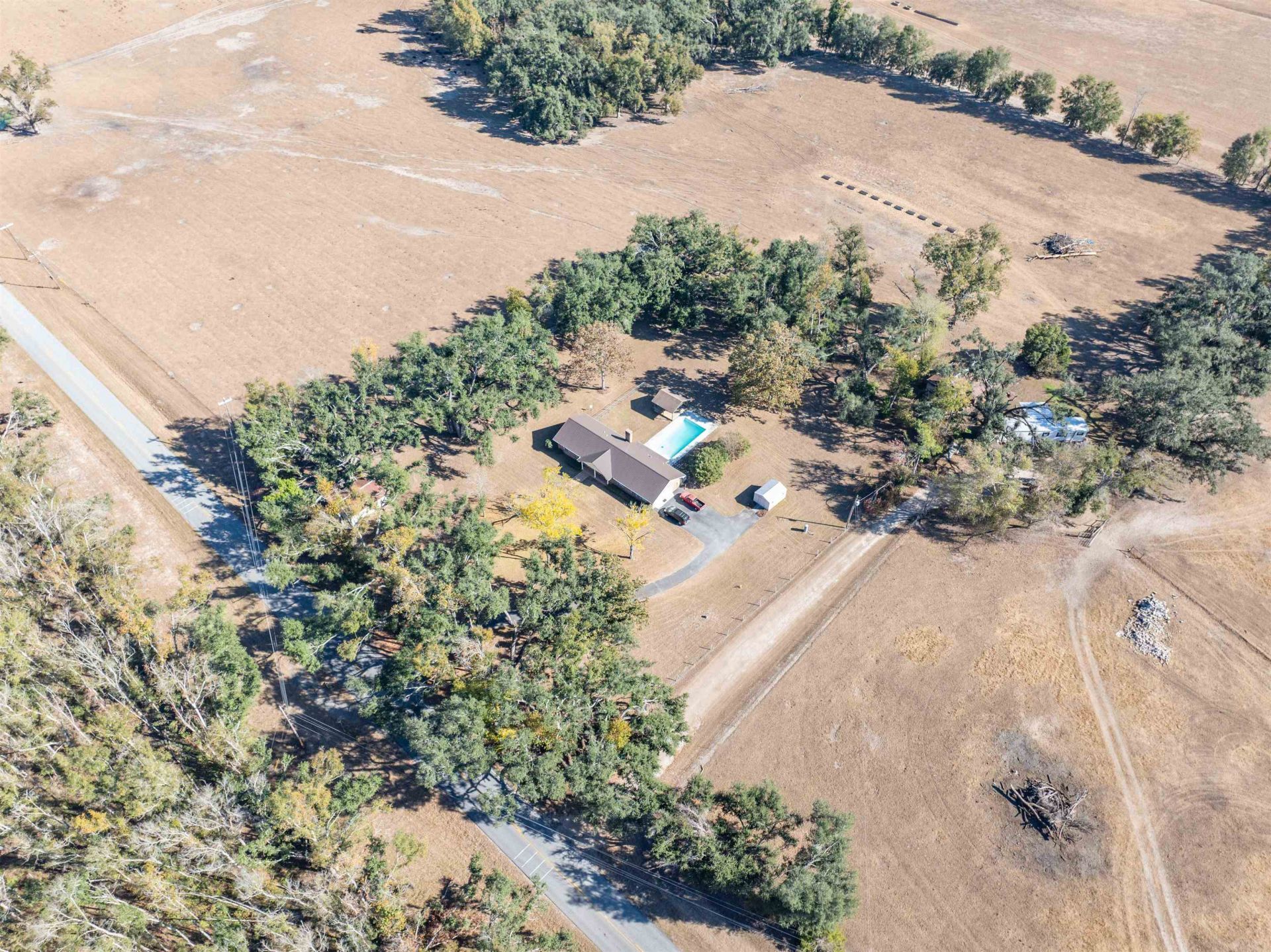 3854 NE Cr 255 , Lee, FL 32059 Photo