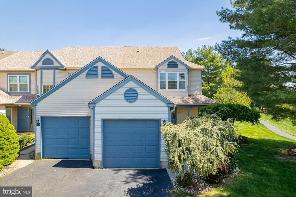 17 Fern Court, Hamilton, NJ 08690 Main Photo