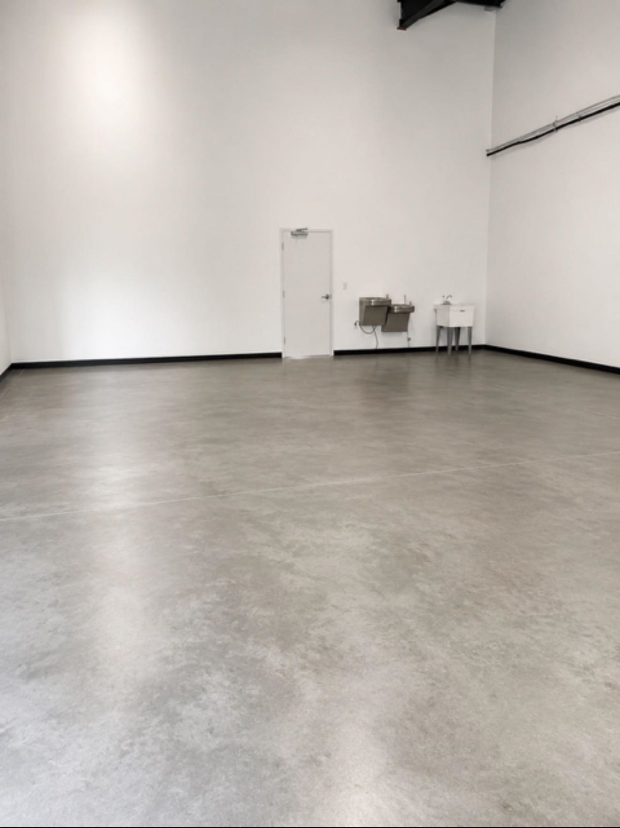 240 Industrial Way  Photo 10