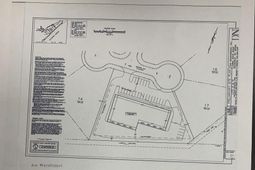 240 Industrial Way  photo 4