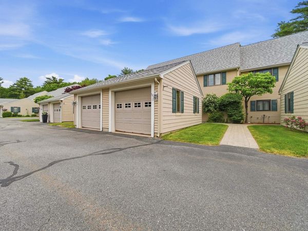 13 Hampton Towne Estates, Hampton, NH 03842